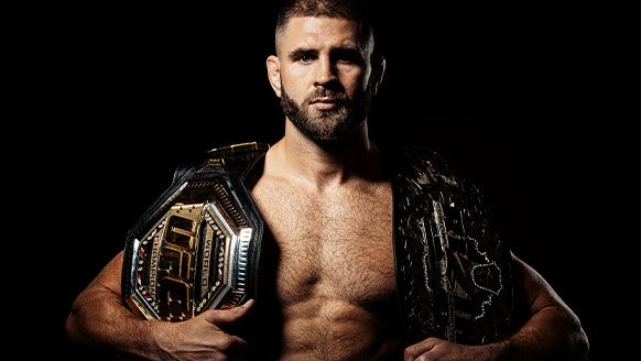 Skvelý Procházka! Zostrelil súpera pri debute v UFC v druhom kole